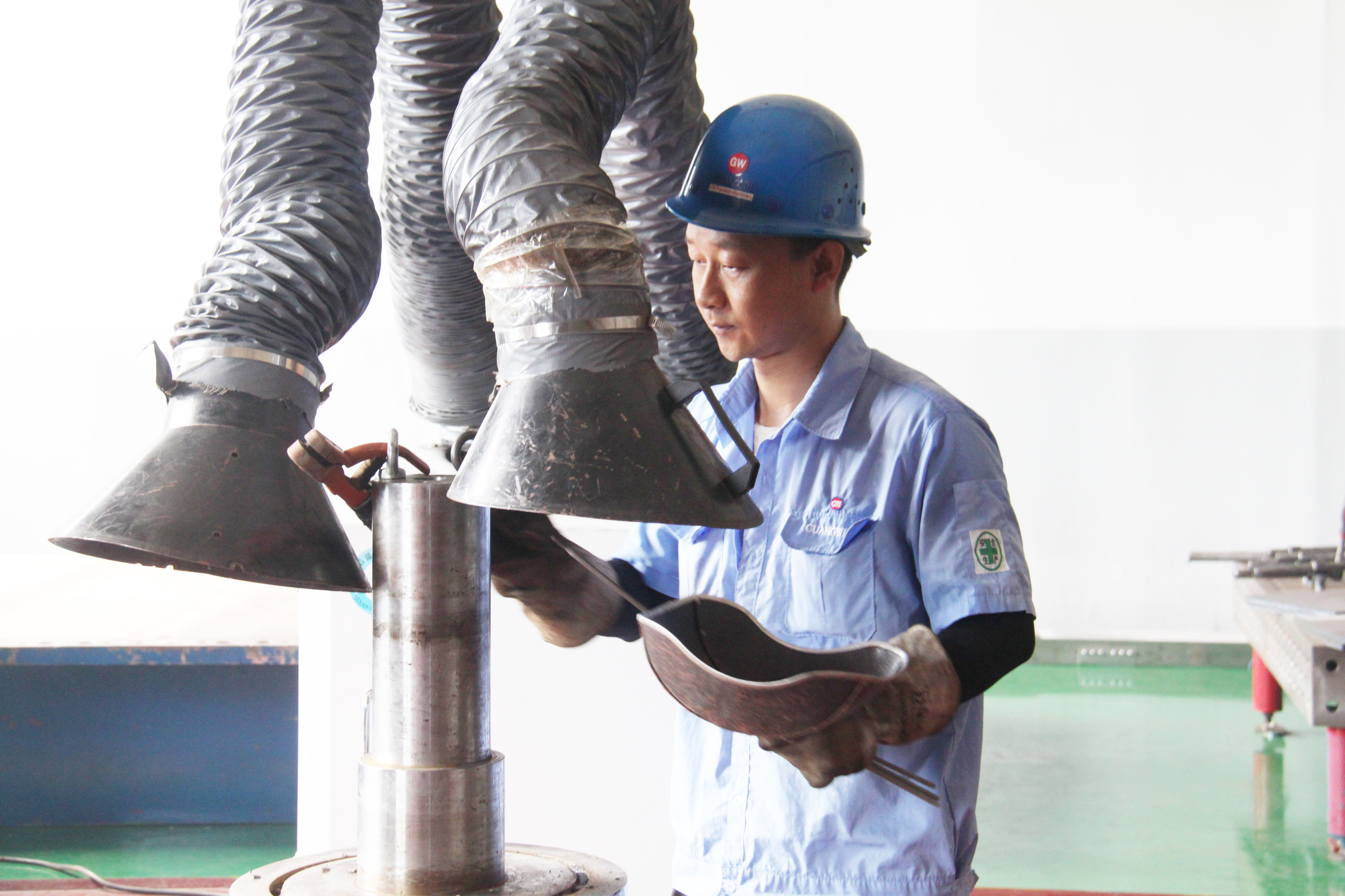 关晓光.jpg 关晓光.jpg